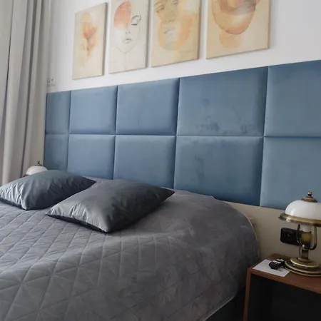 Cozy In The Heart Of Apartment